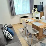 Belvarosi Lux *